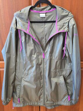 COLUMBIA sportswear company windbreaker packable womans XL